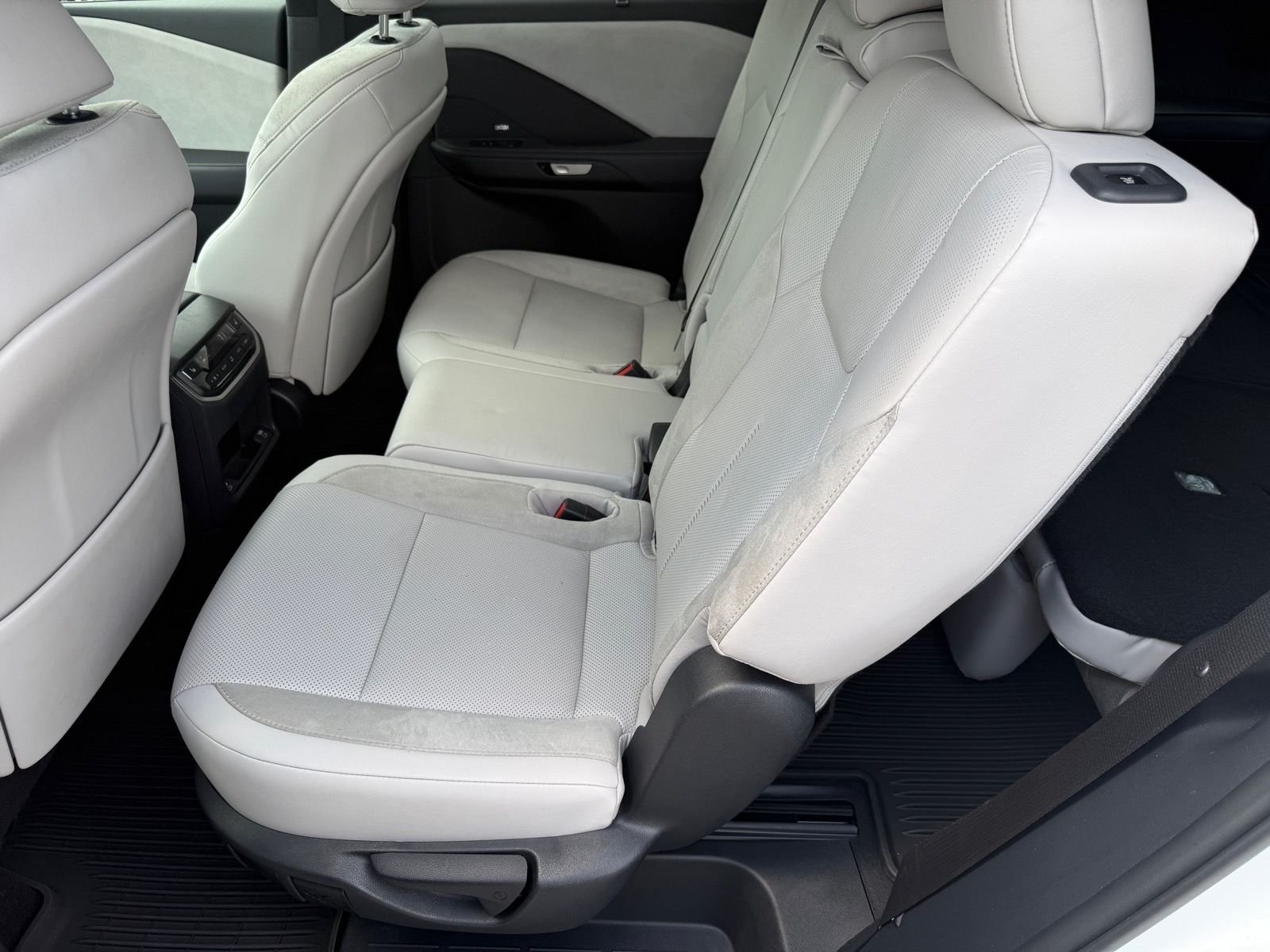 Used 2026 Beige Lexus 350 Luxury image 11