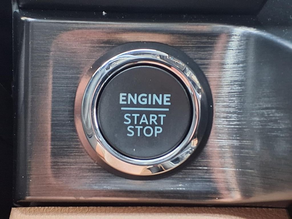 New 2026 Marsh Gray Ford F-350® Lariat® image 21