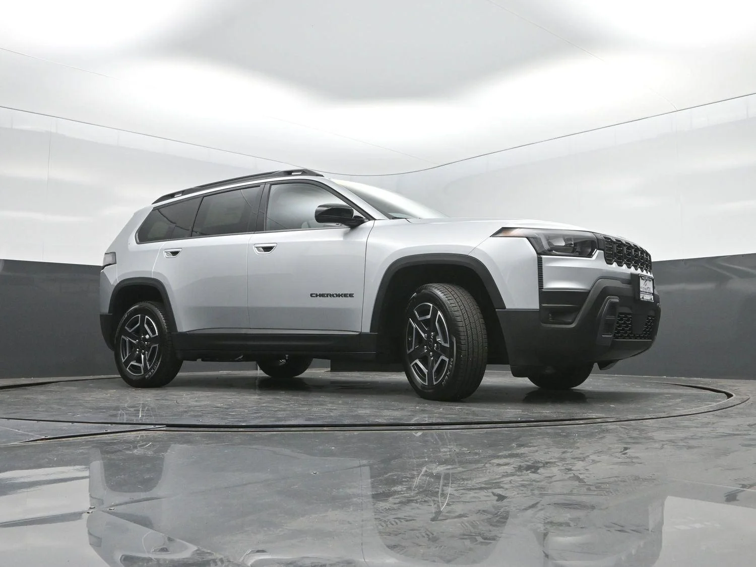 New 2026 Silver Zynith Clear-Coat Exterior Paint Jeep Laredo image 36