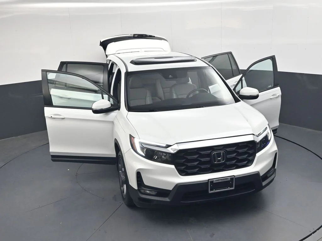 Used 2022  Honda EX-L image 41