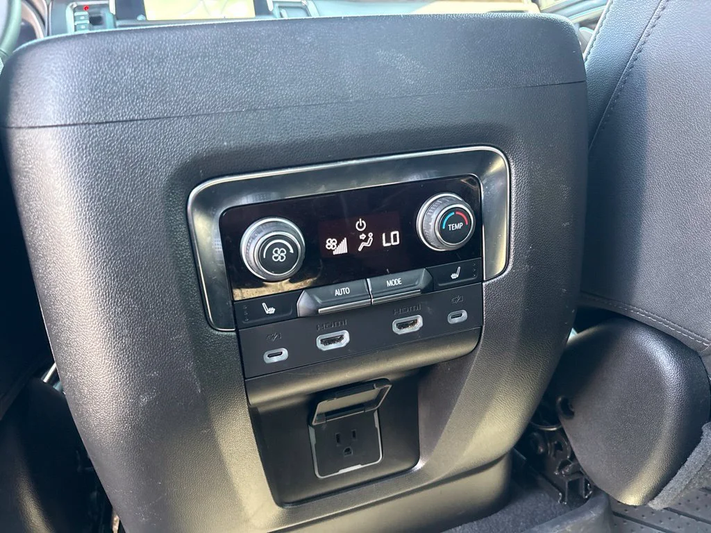 Used 2024 Black Chevrolet Premier image 31