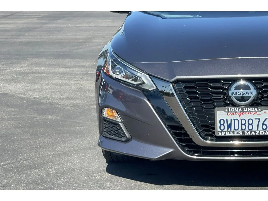 Used 2021 Gun Metallic Nissan 2.5 SR image 43