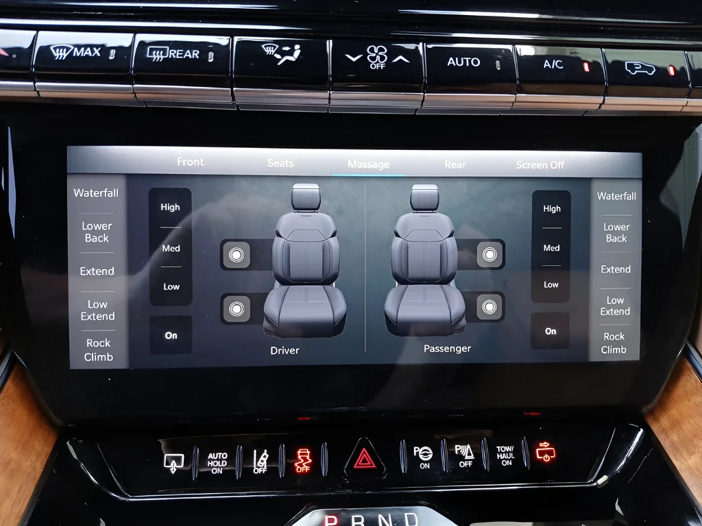Used 2022 Black Jeep Series III image 16