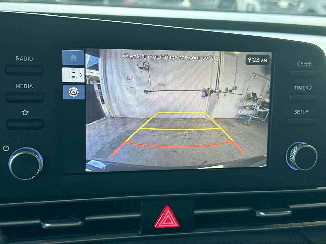 2025 Hyundai Elantra SE - Photo 19