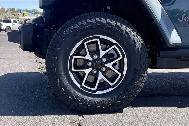 New 2026 Anvil Clear-Coat Exterior Paint Jeep Shadow Ops image 12