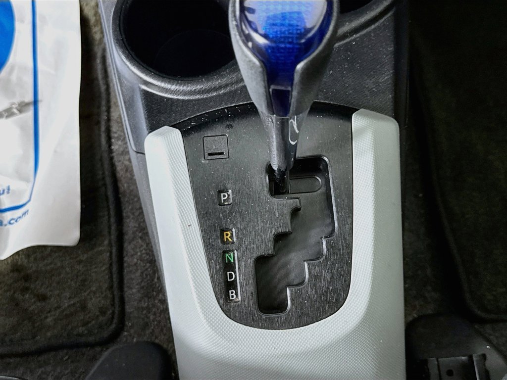 Used 2013 Super White Toyota Two image 19