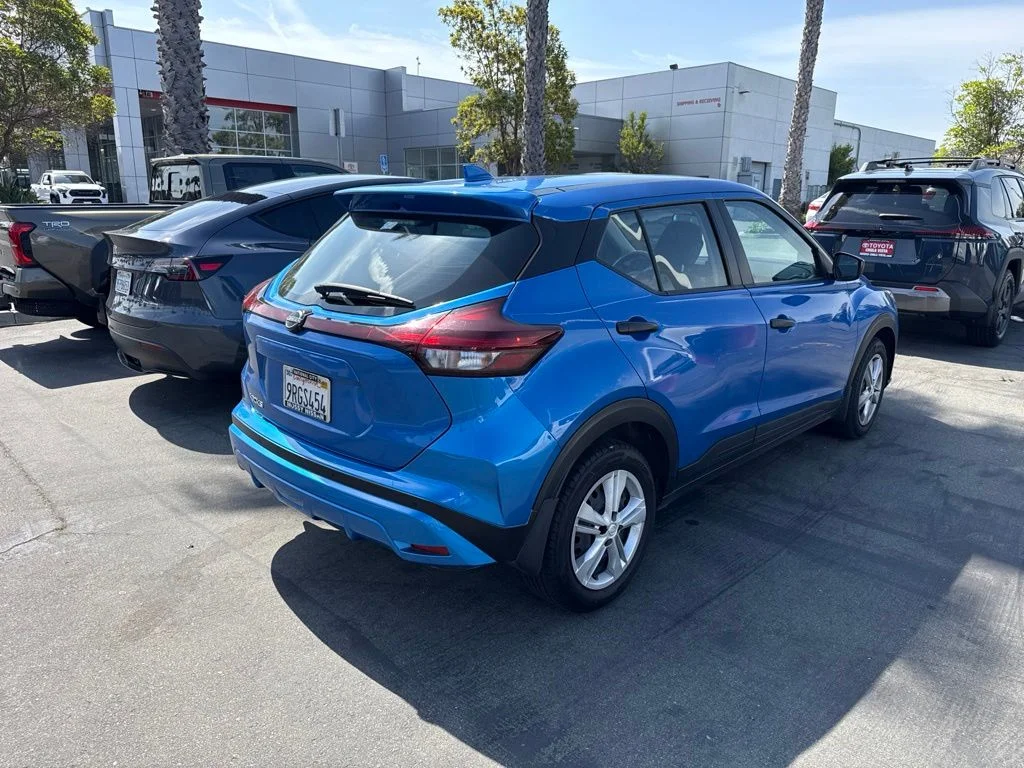 2024 Nissan Kicks S - Photo 3