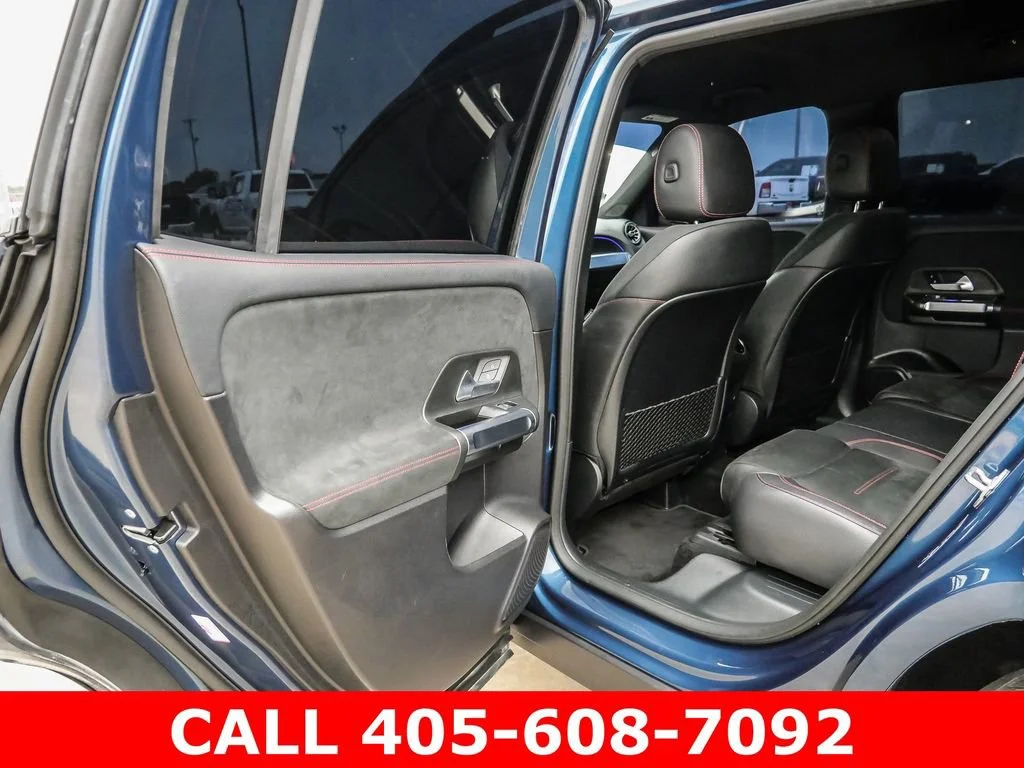 Used 2021 Blue Mercedes-Benz GLB 250 image 40
