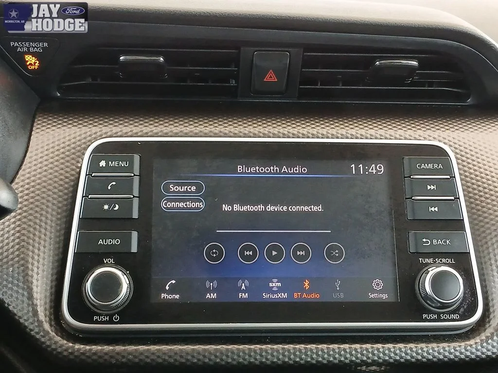 Used 2020 White Nissan SV image 16