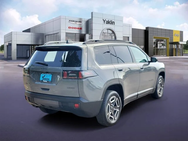 New 2026 Sting-Gray Clear-Coat Exterior Paint Jeep Laredo image 4