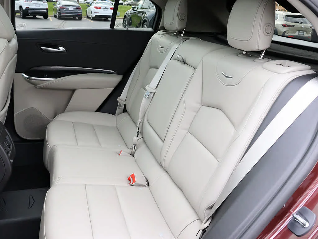 2023 Cadillac XT4 Premium Luxury - Photo 11