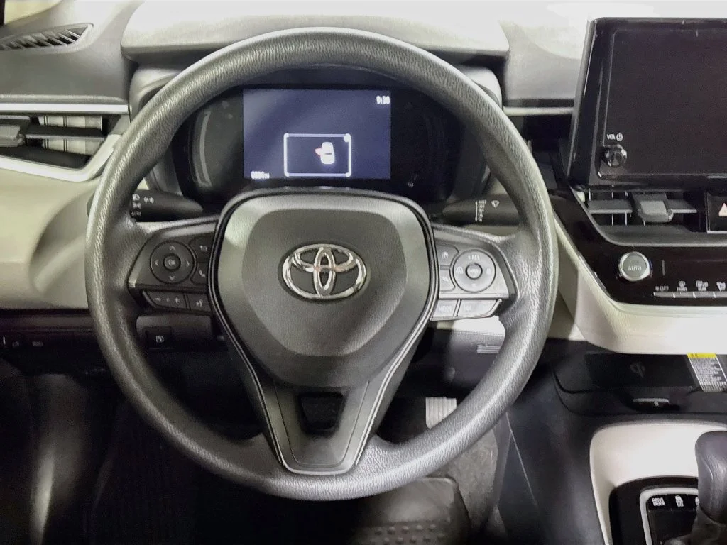 Used 2026  Toyota LE image 13