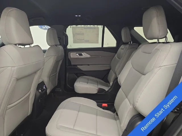 New 2027 Carbonized Gray Metallic Ford Active image 18