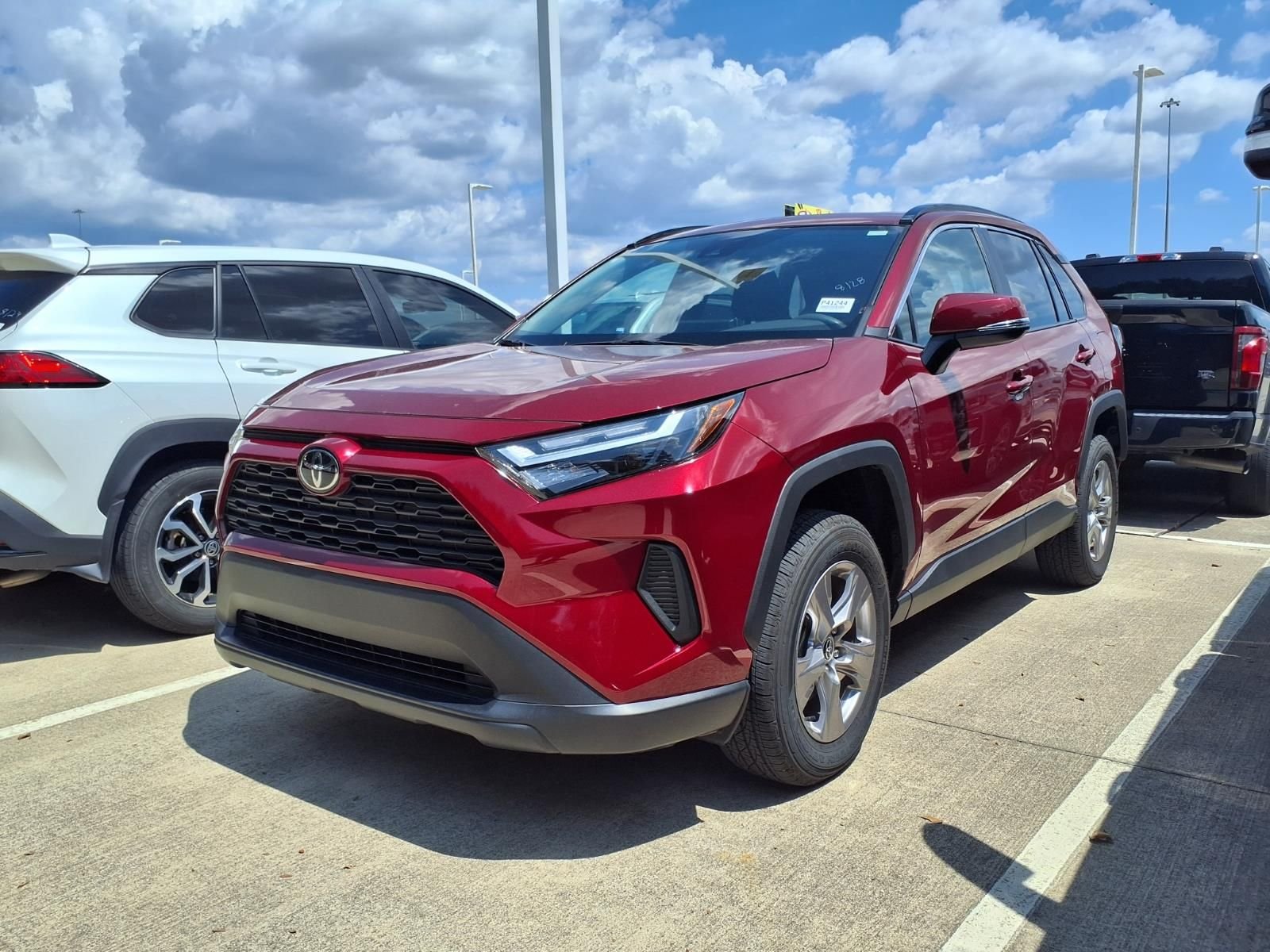 Certified Used 2025 Pearl Toyota XLE image 4
