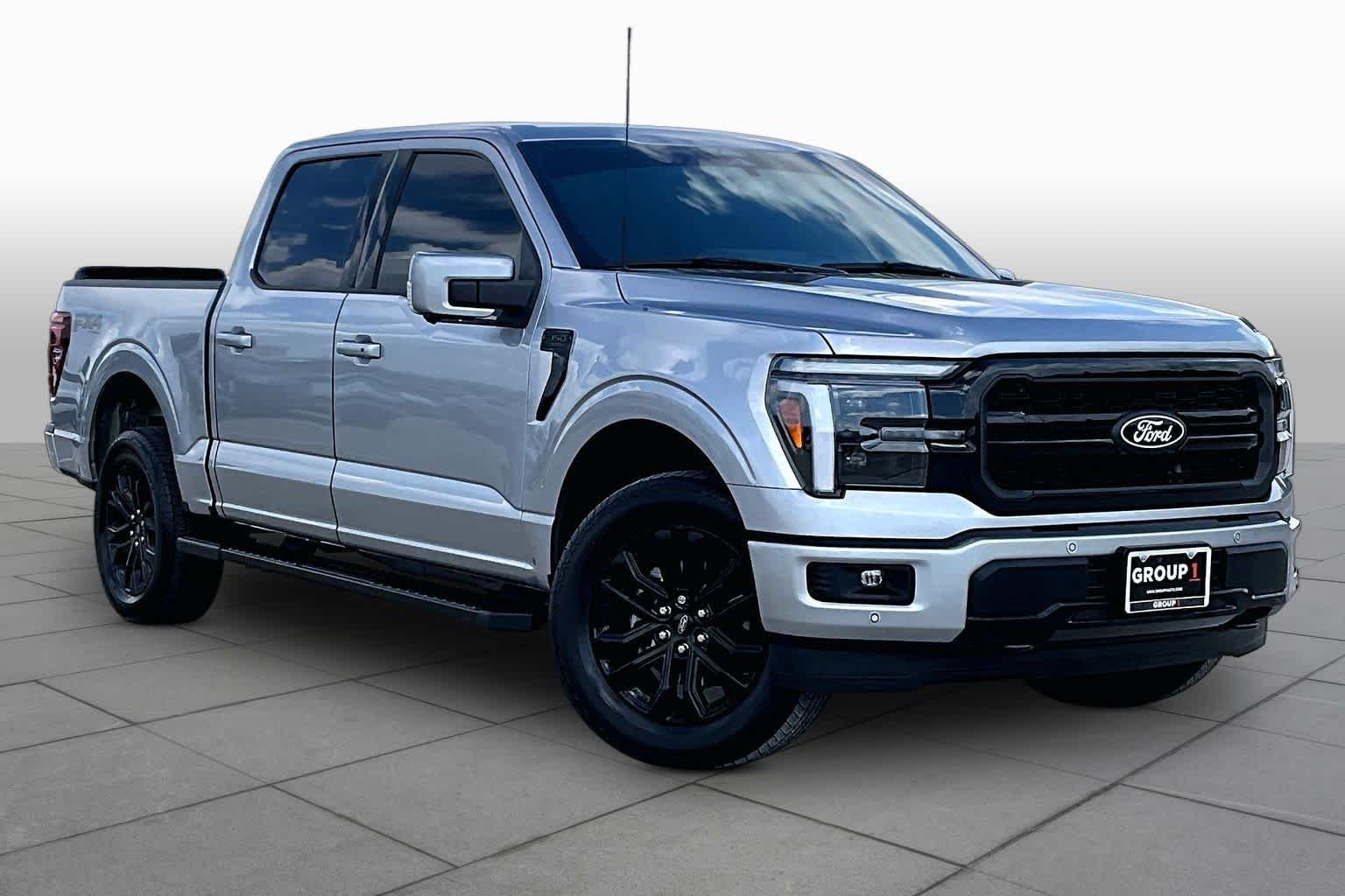 Used 2025 Iconic Silver Metallic Ford LARIAT image 3