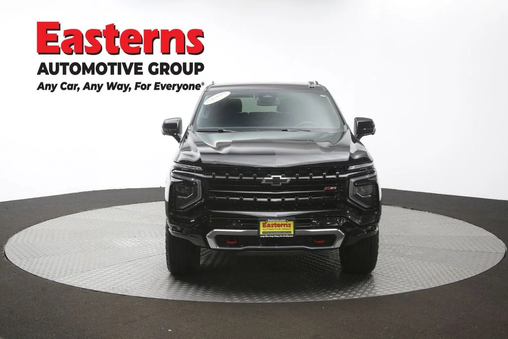 Used 2025 Black Chevrolet Z71 image 57