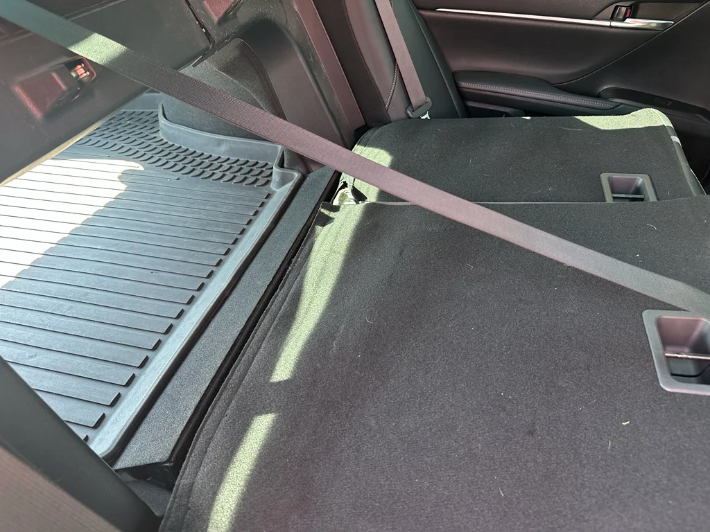 Used 2022  Toyota XSE V6 image 39