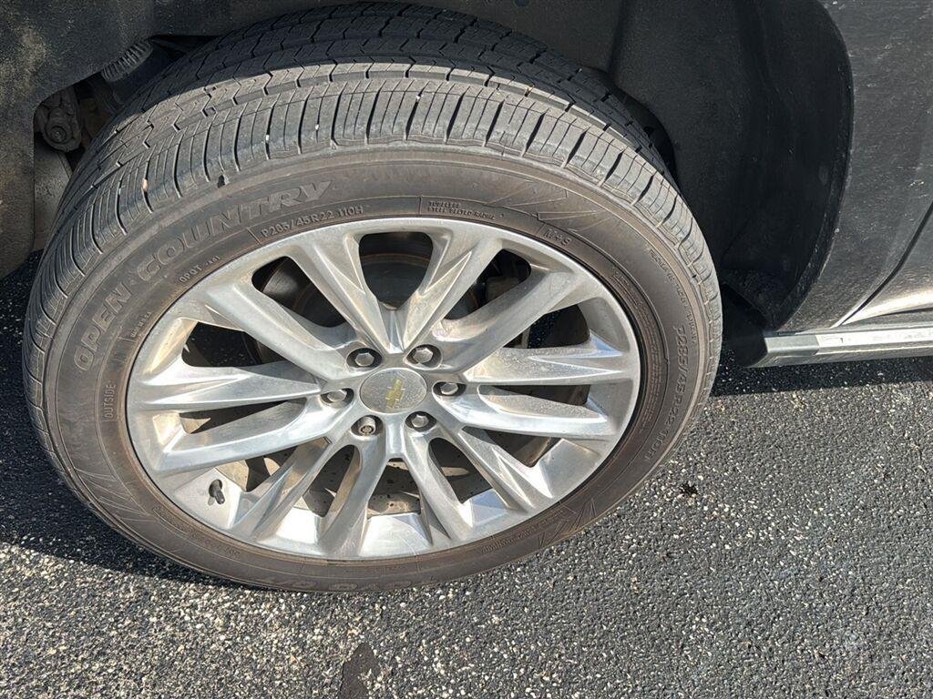 Used 2019 Black Chevrolet Premier image 10
