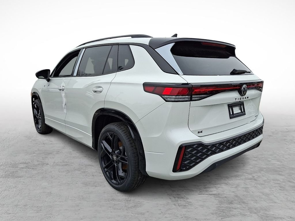 New 2026 White/off-white Volkswagen 2.0T SE R-Line Black image 3