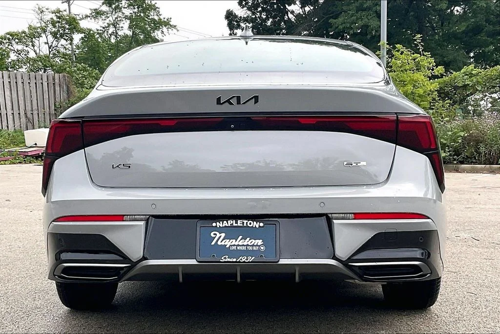 Used 2025 Gray Kia GT-Line image 4