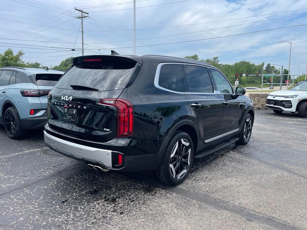 Used 2024 Ebony Black Kia S image 3