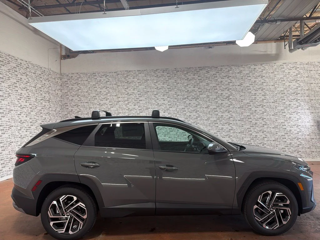 New 2026 Hampton Gray Hyundai SEL Plus image 8