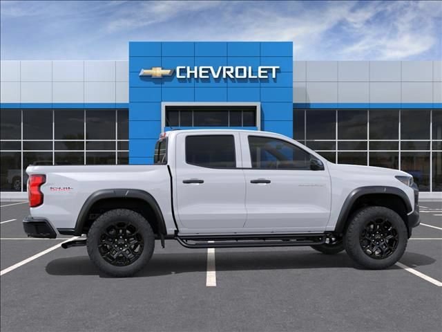 New 2026 Summit White Chevrolet Trail Boss image 5
