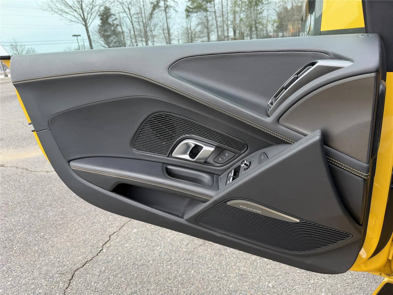 Used 2023 Vegas Yellow Audi V10 performance image 15