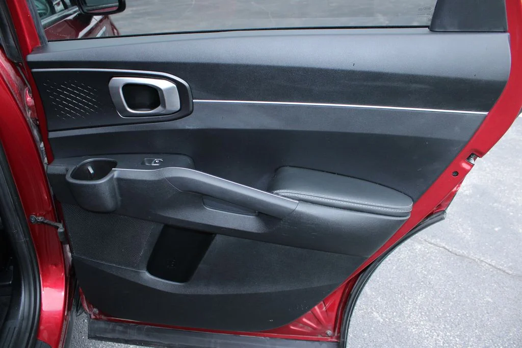 Used 2021 Passion Red Tintcoat Kia S image 14