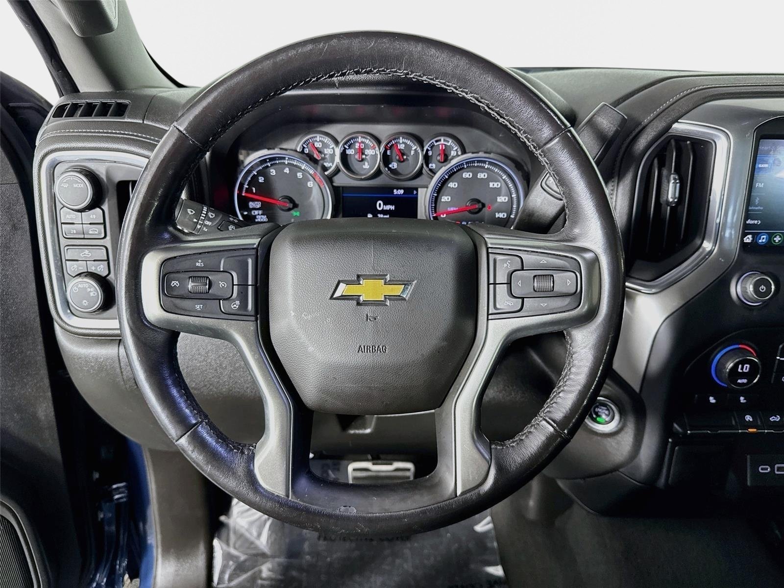 Used 2021 Northsky Blue Metallic Chevrolet LT image 12