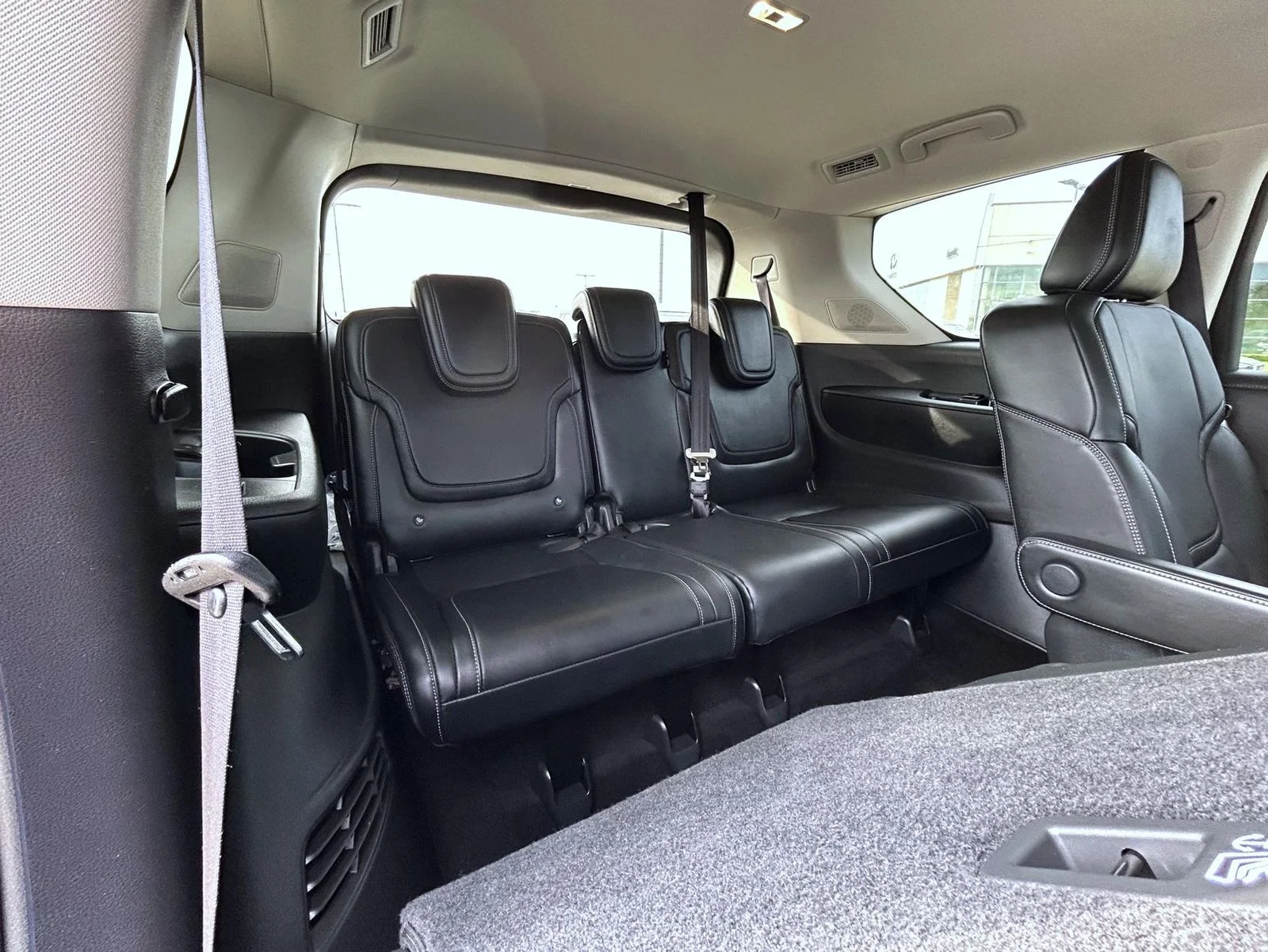 Used 2025 Black INFINITI PURE image 18