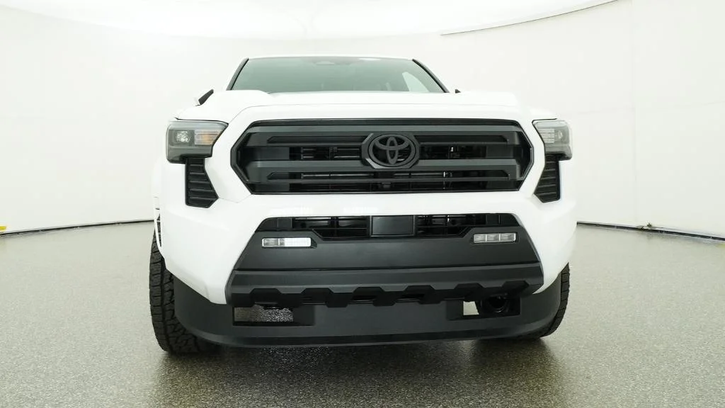 New 2026 Ice Cap Toyota SR5 image 12