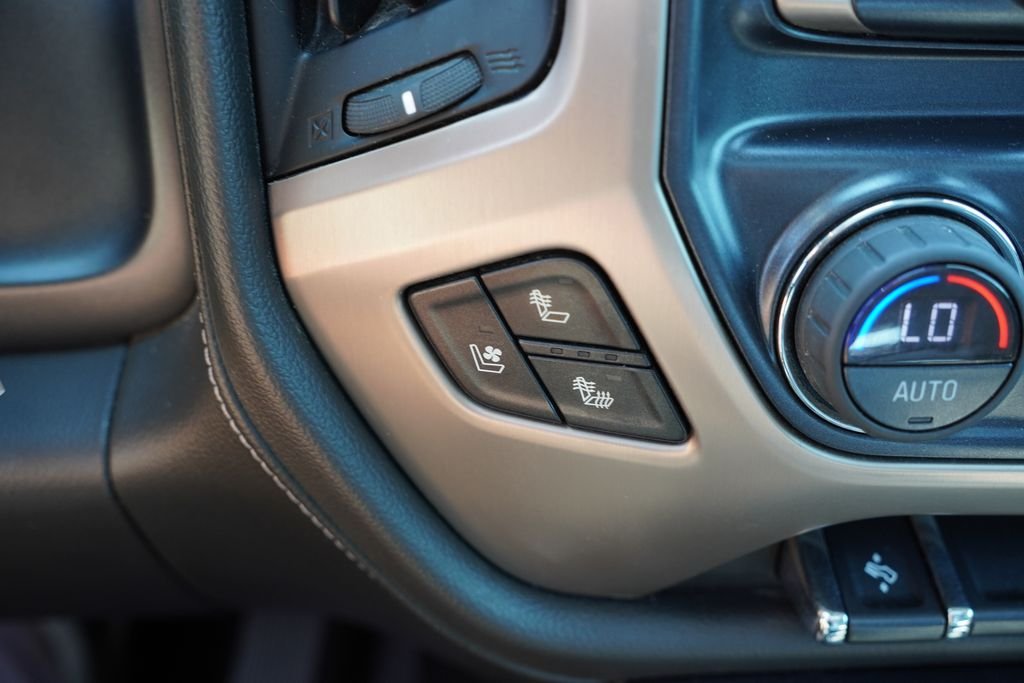 Certified Used 2019 Onyx Black GMC Denali image 30