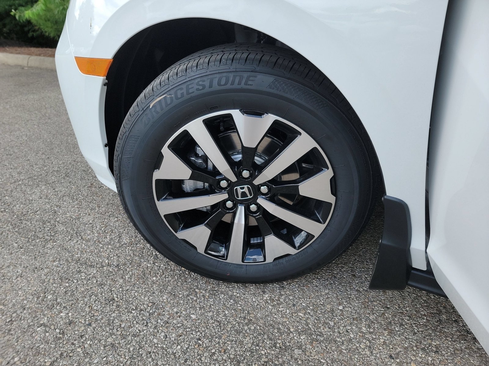 New 2027 Platinum White Pearl Honda EX-L image 30
