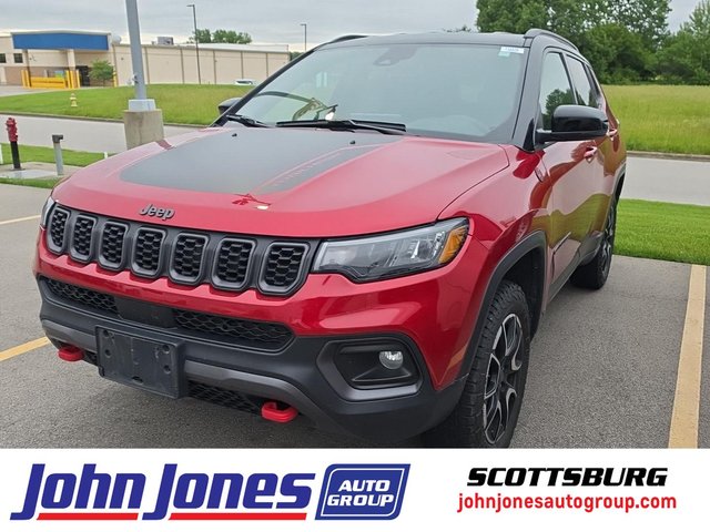 2025 Jeep Compass Trailhawk
