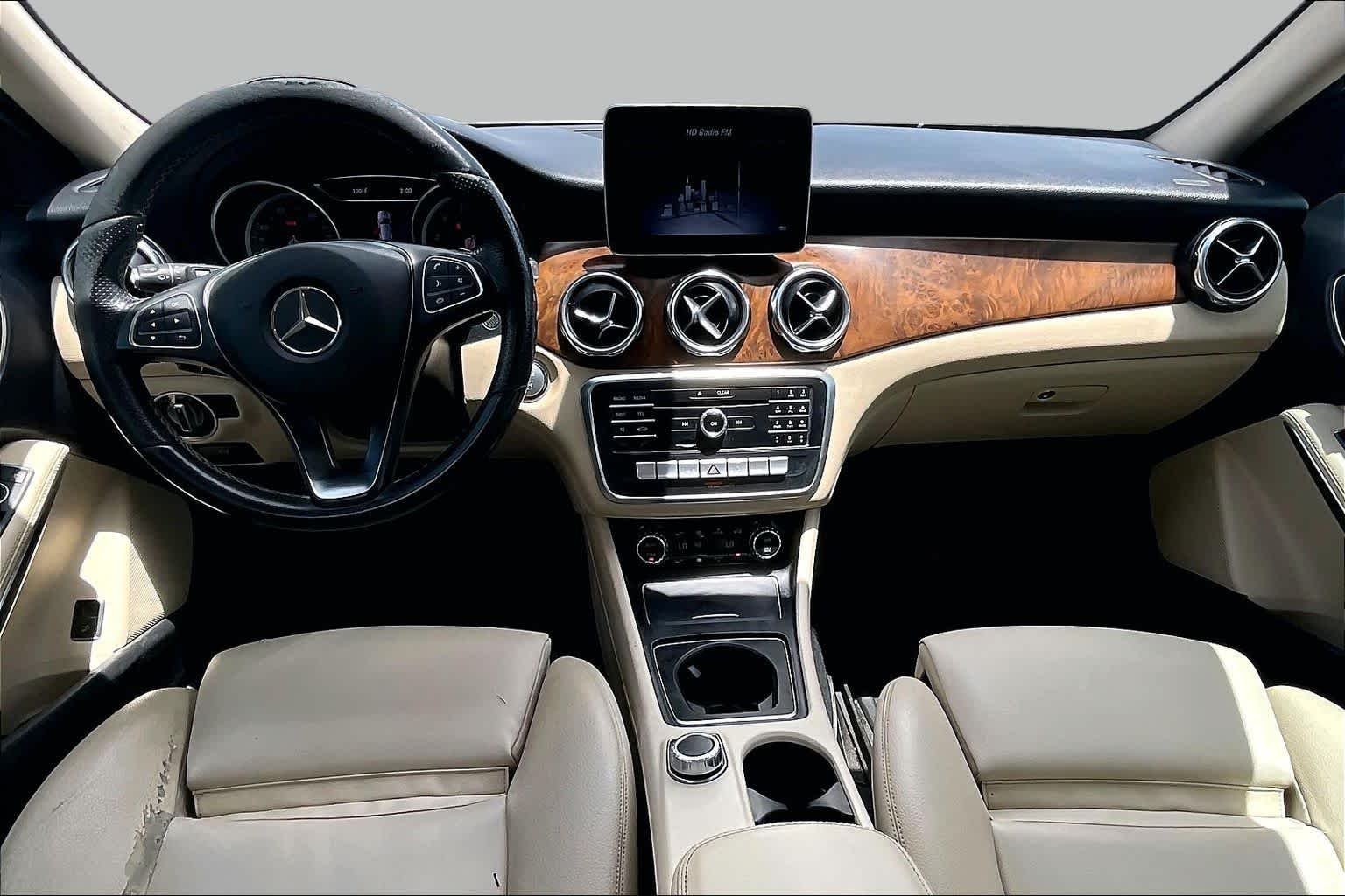 Used 2019 Polar White Mercedes-Benz GLA 250 image 15