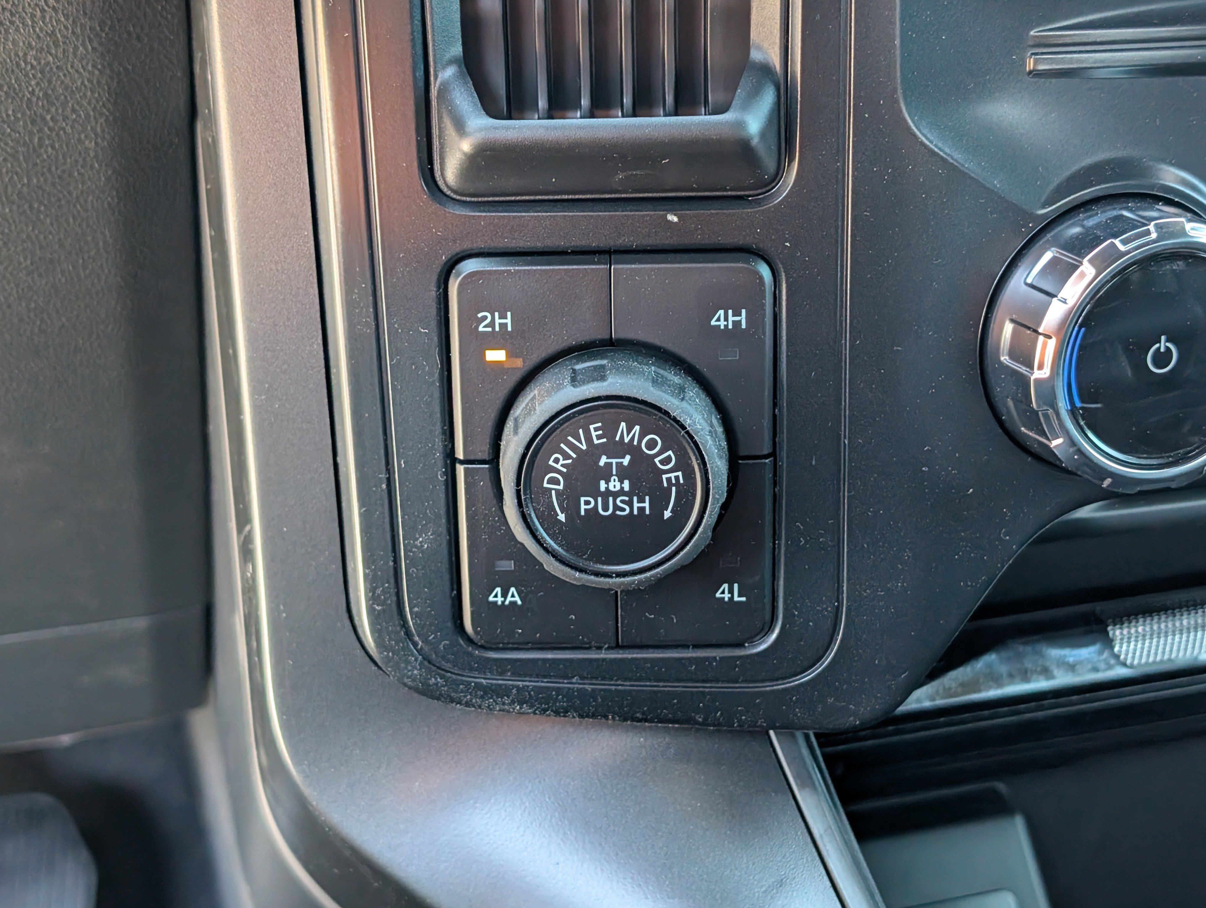 New 2026 STAR WHITE FORD Lariat image 28