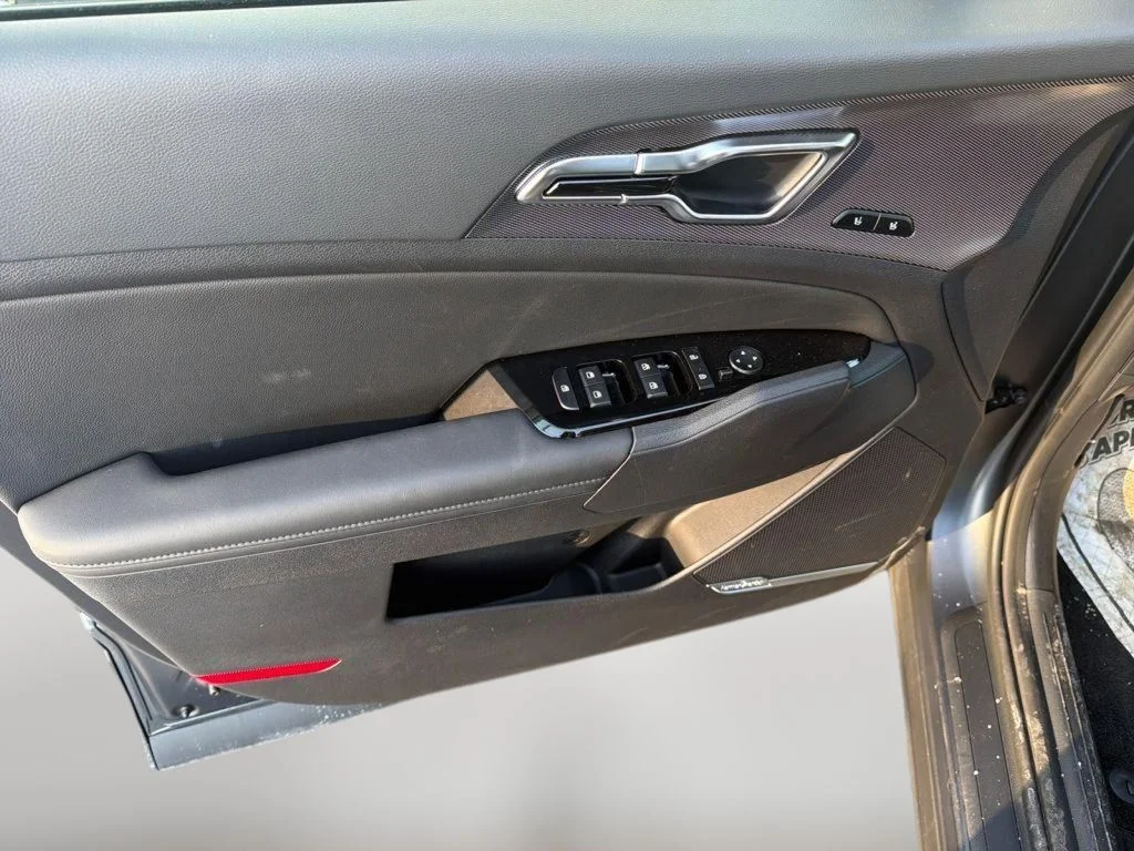 2025 Kia Sportage SX Prestige Hybrid - Photo 10