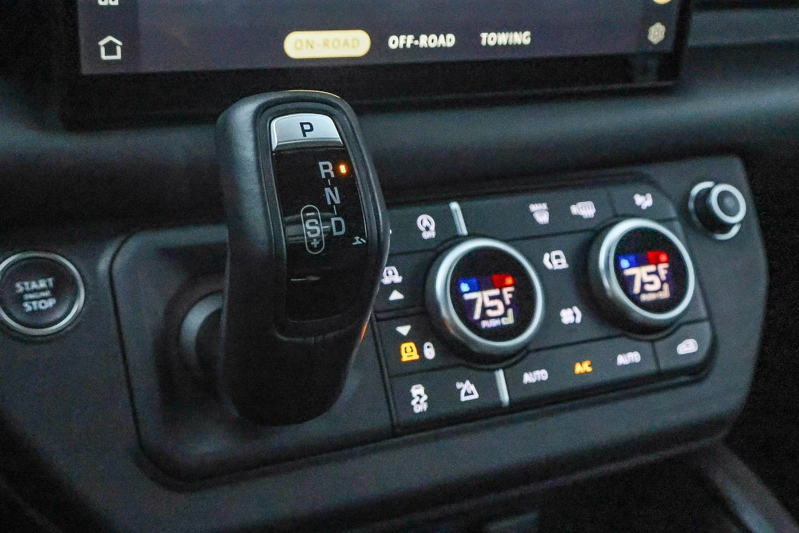 2023 Land Rover Defender X - Photo 38