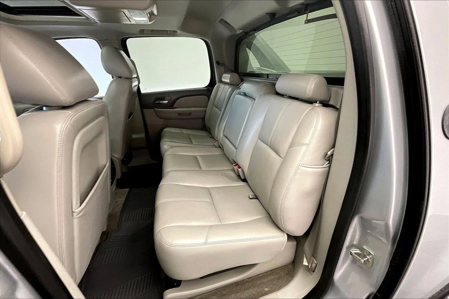 Used 2013 Silver Ice Metallic Chevrolet LT image 19