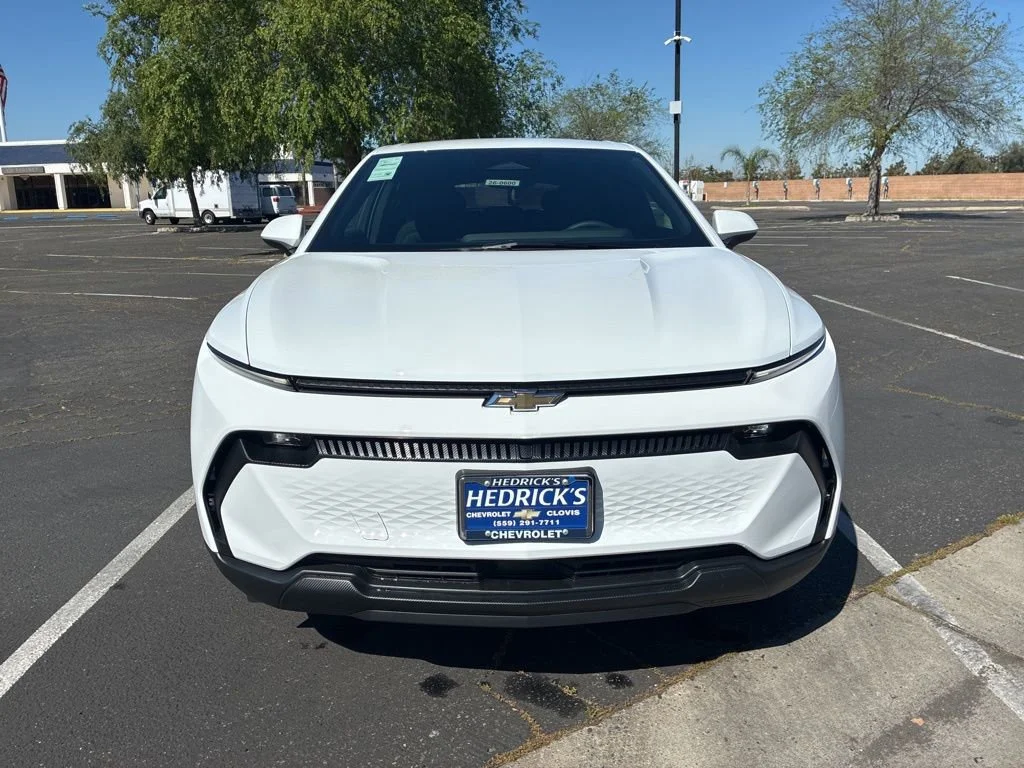 New 2026 Summit White Chevrolet LT image 8