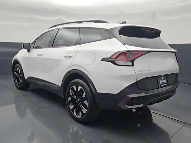 Used 2023 White Kia X-Line Sport Utility 4D image 5