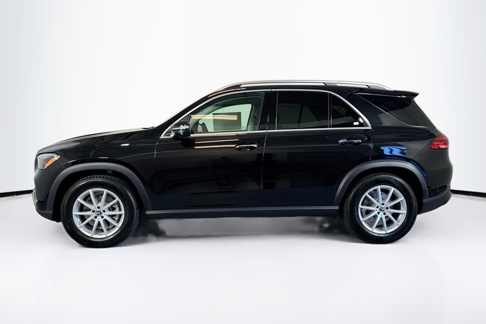 New 2026 Obsidian Black Metallic Mercedes-Benz GLE 350 image 8