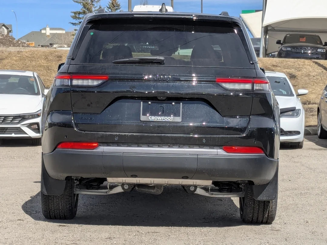 New 2026 Black Jeep Altitude - - 4x4 - Power Sunroof - Altitude Pack - 2.0L Turbo - Remote Start & More! image 7