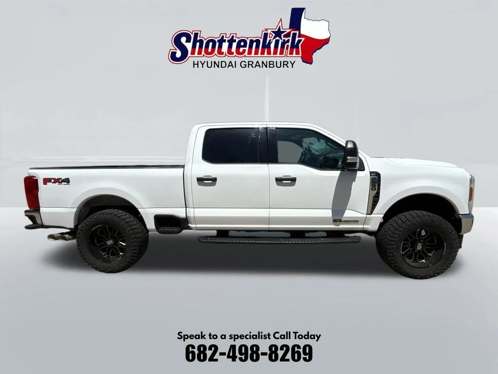 Used 2025 White Ford XLT image 5