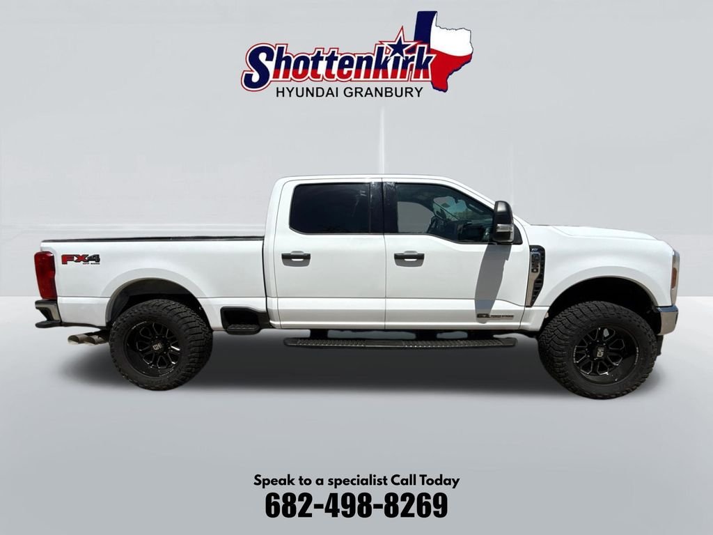Used 2025 White Ford XLT image 5