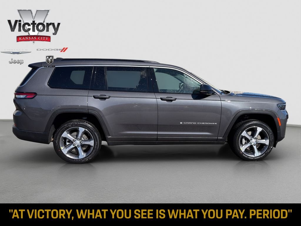 New 2026 Baltic Gray Metallic Clear-Coat Exterior Paint Jeep Limited image 8