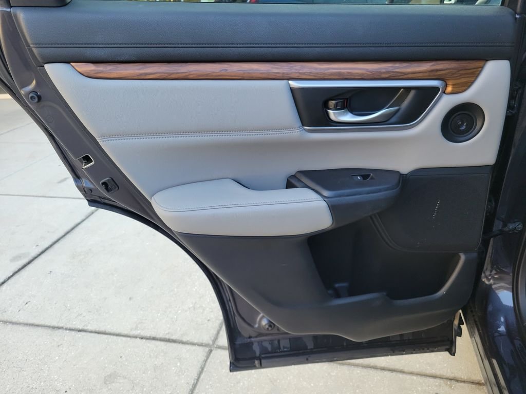 2017 Honda CR-V Touring - Photo 13