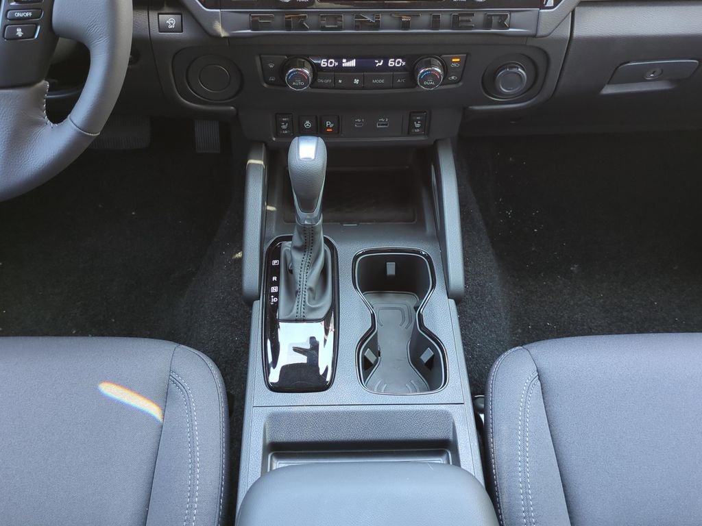 New 2026 Glacier White Nissan Crew Cab SV image 26