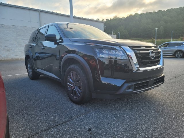Used 2024 Black Nissan S image 3